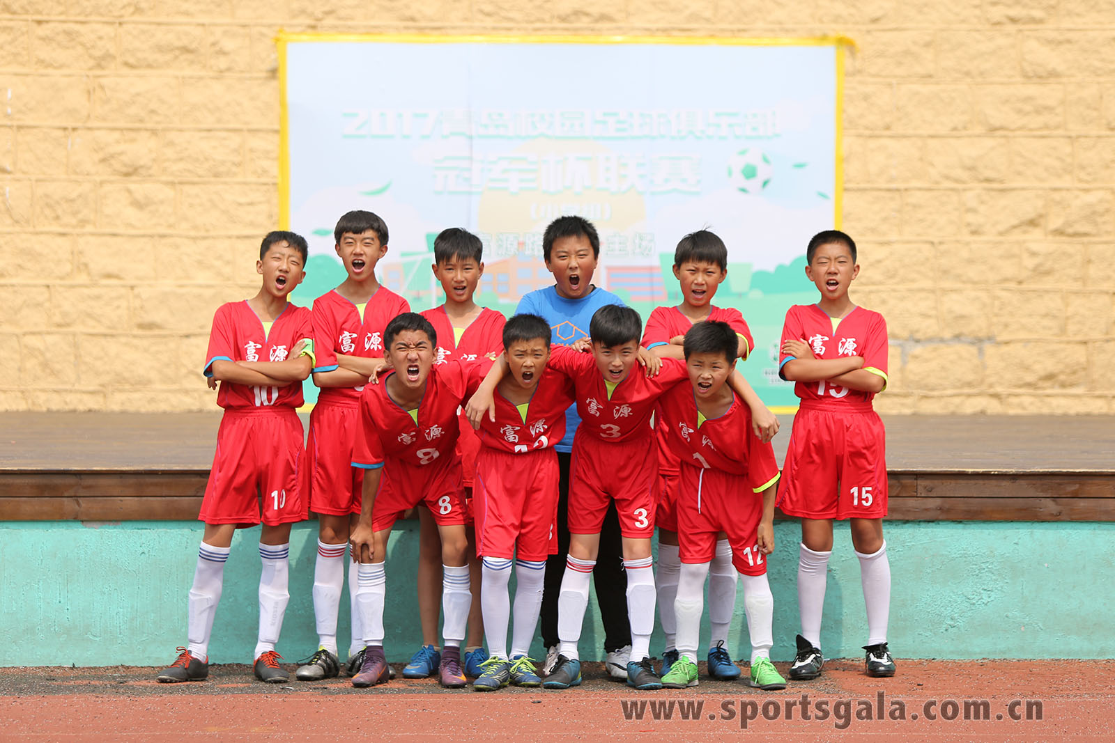 1496581807132702.jpeg BG482538.jpg